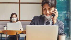 아직 마스크 해제 안 됐는데…“정류장서 턱스크하고 ‘콜록’”