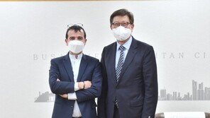 르노코리아, 부산시와 미래차 친환경 클러스터 조성 추진… 드블레즈 CEO 부산시청 첫 방문