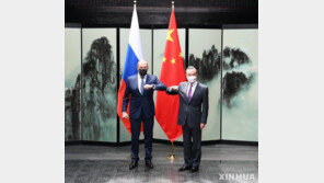 中, 우크라 침공 러시아와 “전면 전략동반자 관계로 사상 최고로 좋다”