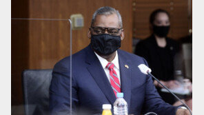 美中 국방장관, 15개월만에 첫 통화…대만 문제 두고 입장차만 확인