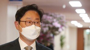 박범계 “‘수사 누가 잘하나’ 본질 아냐…‘견제와 균형’ 봐야”