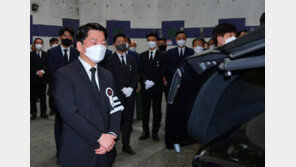 부친상 치른 안철수, 23일 업무 복귀…코로나특위 업무보고