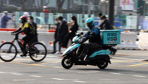 尹정부, 플랫폼 배달기사 산재 적용 추진한다…‘전속성’ 폐지 검토