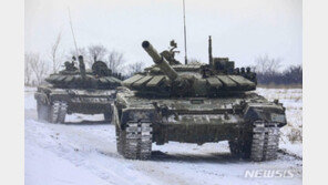 “전장 안 보낸다” 장관 장담에도…‘1년 의무복무’ 피하려는 러 청년들