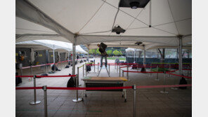 오후 6시까지 5만5015명 확진…전날보다 5467명 감소