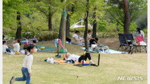 토요일 최소 5만5276명 확진…1주 전보다 2만여명 감소