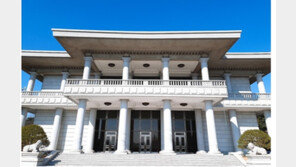 송영길 “尹시대 외교 국방참사…靑쓰면 될일을, 외교행사 어떻게”