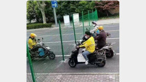 상하이 사망자 급증하자 아파트에 철조망 치는 등 원천봉쇄