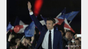 유럽 정상들, 마크롱에 재선 축하…‘극우’ 르펜 패배에 안도