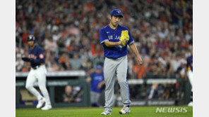 TOR 기쿠치, 또 휘청…3⅔이닝 1피홈런 5볼넷 4실점