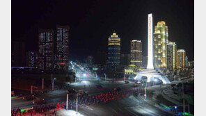 北 열병식 열려…오후 9시 식전 행사 후 10시 본 행사