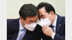 윤호중 “‘소통령’ 한동훈 전화에 돌변…검수완박 재논의 없다”