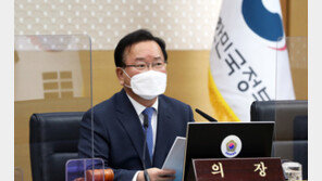 金총리, 장애인단체 지하철시위에 “죄송하고 안타까워…이동권 개선 최선”