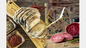 곰팡이 피었는데…잘라내고 먹어도 되는 식품은?