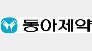 동아제약, 어버이날 맞아 부모님 잇몸 관리법 공유… “반영구 임플란트도 관리 필요”