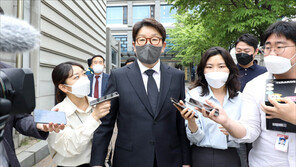 권성동 “제 판단 미스로 당에 책임 전가 시켜 죄송”