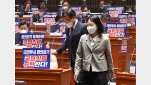 윤호중 “국힘, 지금이라도 이성 찾길…국민투표, 이해하기 어려운 발상”