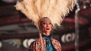 “발레리나 되고 싶었어요, 발레리노가 아닌”…드래그퀸이 된 ‘모어’의 20년