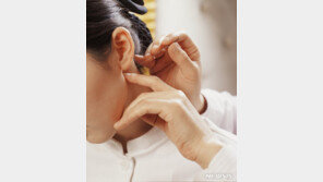 입 벌리면 ‘딱딱’…10~20대 젊은여성 턱관절 주의보