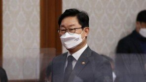 박범계 “검수완박 필리버스터, 왜 지금 하는지 모르겠다”