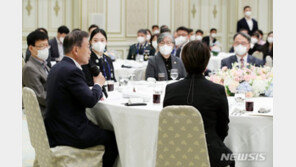 文대통령 “K-방역, 우리의 자부심…폄훼할 수 없는 성과”