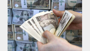 엔화 가치 20년만에 최저… 달러당 130엔 돌파