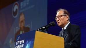 정세현, 北선제타격론에 “北, 핵 소형·경량화…대비 필요”