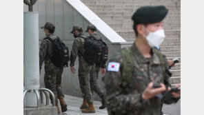 [단독]文정부서 사라졌던 ‘북한군=적’ 개념, 장병교육 재등장