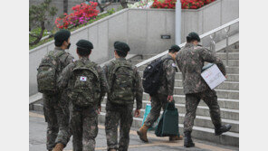 軍 코로나19 신규확진 827명…누적 13만1523명