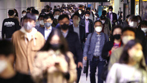 정부 믿고 생산 늘렸는데…8561개 국내 마스크업계 ‘울상’