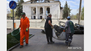 러군, 마리우폴서 예술품 대량 약탈…“2000점 넘게 도난당해”