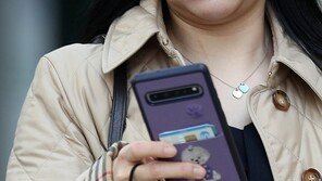 의협 “야외 마스크 벗어도 1m 간격 유지 권유”