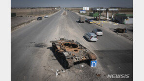 러군 우크라 진격 느린 이유…“장갑차에 중국산 짝퉁 타이어 사용”