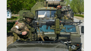 한대 3억8000만원 농기계에 곡물까지…러군, 싹 쓸어간다