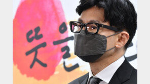 민주당, 한동훈 청문회 연기?…이준석 “‘별의 순간’ 될 것” 일침
