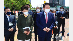 尹측 “尹 경기도 방문이 선거개입? 총선때 文일정 어땠나”