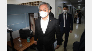 최강욱 ‘짤짤이’ 발언 일파만파…보좌진들 “합당한 조치 해야”