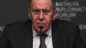 러 외무 “극초음속 미사일 개발, 美 공격 대응 위한 것”