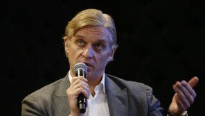 “미친 전쟁”…러 재벌, 푸틴 비판했다 수십조원 뺏겨