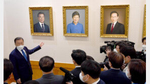 마지막까지 고심한 文, 사면카드 결국 접었다 