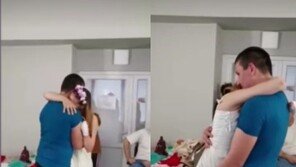 전쟁통에 지뢰 밟고 두 다리 잃은 우크라 여성의 ‘특별한 결혼식’