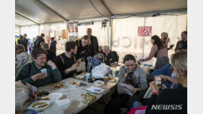 유엔 “마리우폴과 4개 도시에서 민간인 300여명 철수 성공”