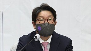 권성동 “여가부는 시한부 부처…정부조직법 개정안 제출”