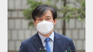 한동훈 사과 요구에 ‘정정 글’ 공유한 조국…국민의힘 “좀스러워”