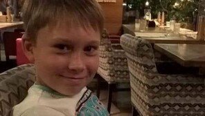 14세 우크라 소년, 이웃 노인에게 러군 공습 알리다 폭격에 사망