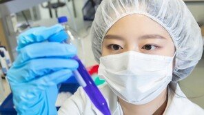 “코로나19 백신 매년 맞을수도”…전통적 백신에 주목