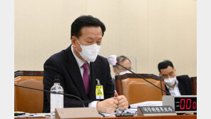 국힘 잇따라 정호영과 ‘거리 두기’…주말에 윤석열 결단 나올까