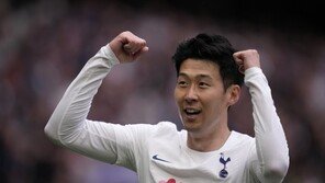 ‘EPL 20호골 사냥’ 손흥민, 주말 ‘득점 1위’ 살라와 정면 충돌