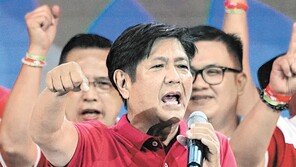 필리핀 독재자 마르코스 아들 집권 눈앞