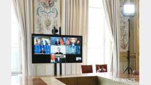 백악관 “G7, 러시아 석유 수입 단계적 중단·금지에 전념”